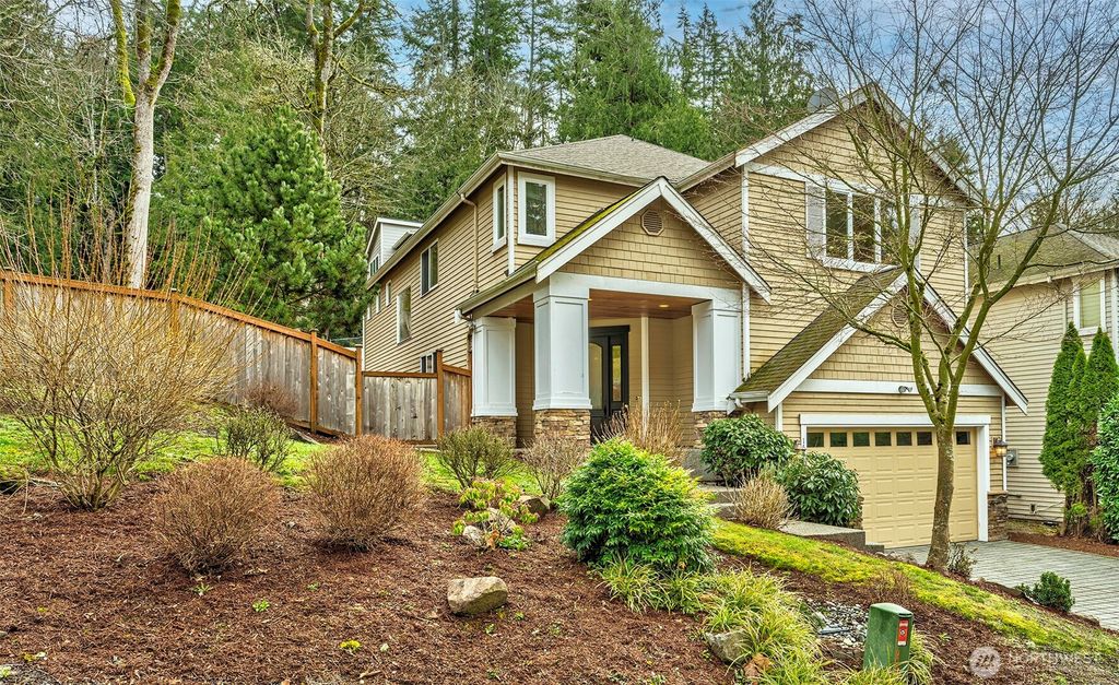 Photo of 1488 207th Avenue NE, Sammamish, WA 98074 (MLS # 2338428)