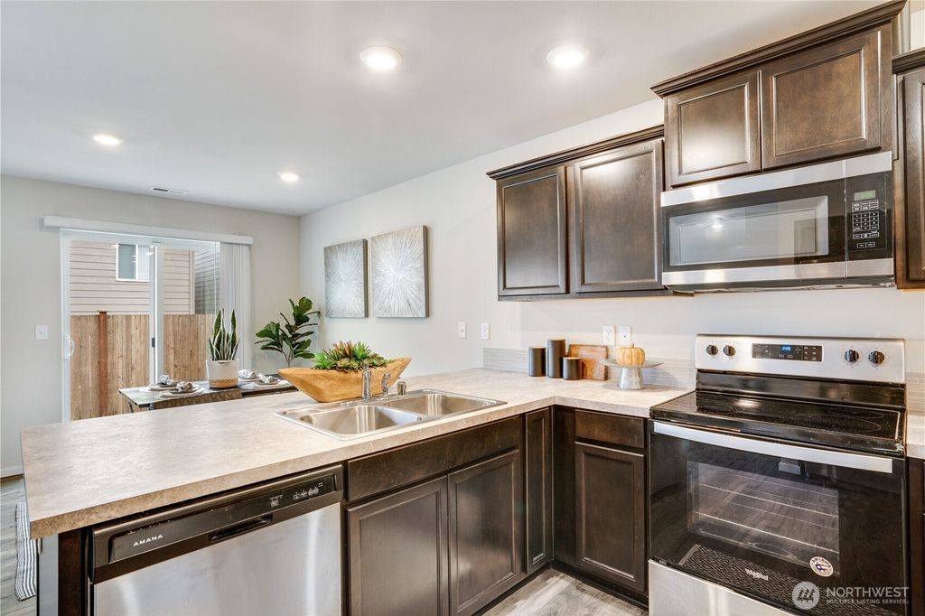 Photo of 18709 107th Avenue Ct E, Puyallup, WA 98374 (MLS # 2490613)