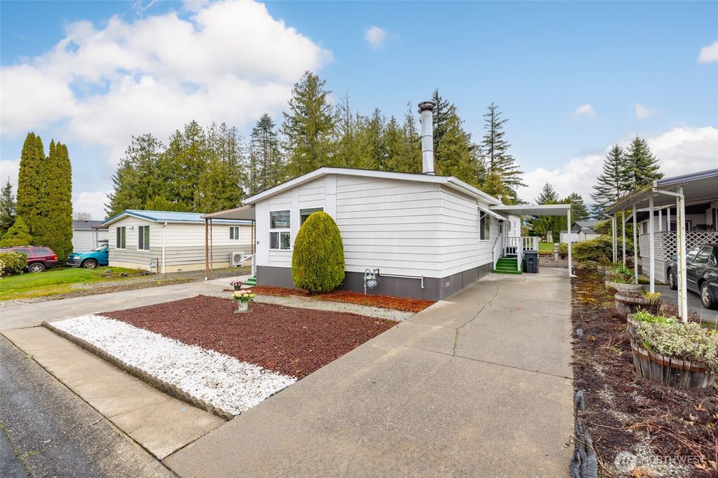 Photo of 2725 E Fir Street #41, Mount Vernon, WA 98273 (MLS # 2502043)