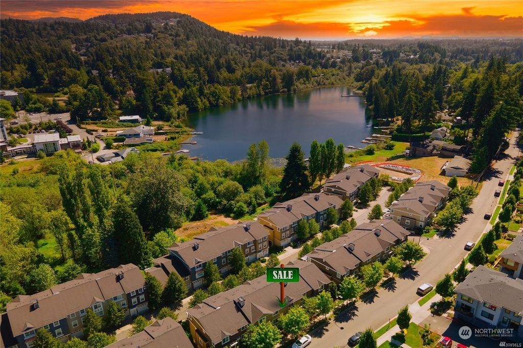 Photo of 7525 129th Place SE #E103, Newcastle, WA 98056 (MLS # 2221945)