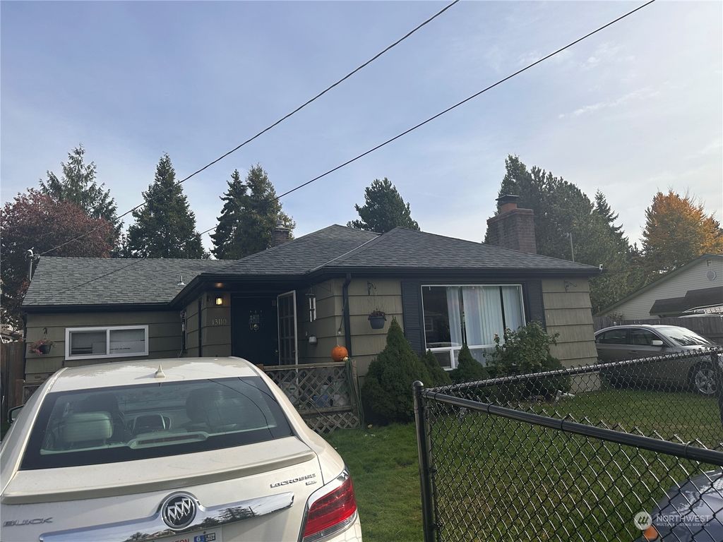 Photo of 13110 Palatine Avenue N, Seattle, WA 98133 (MLS # 2218557)