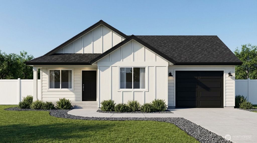 Photo of 310 N Aspen Street, Tieton, WA 98947 (MLS # 2482357)