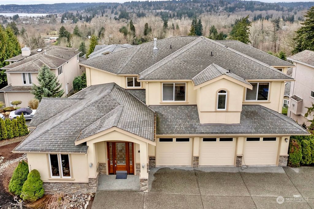 Photo of 8340 NE 187 Way, Kenmore, WA 98028 (MLS # 2047013)