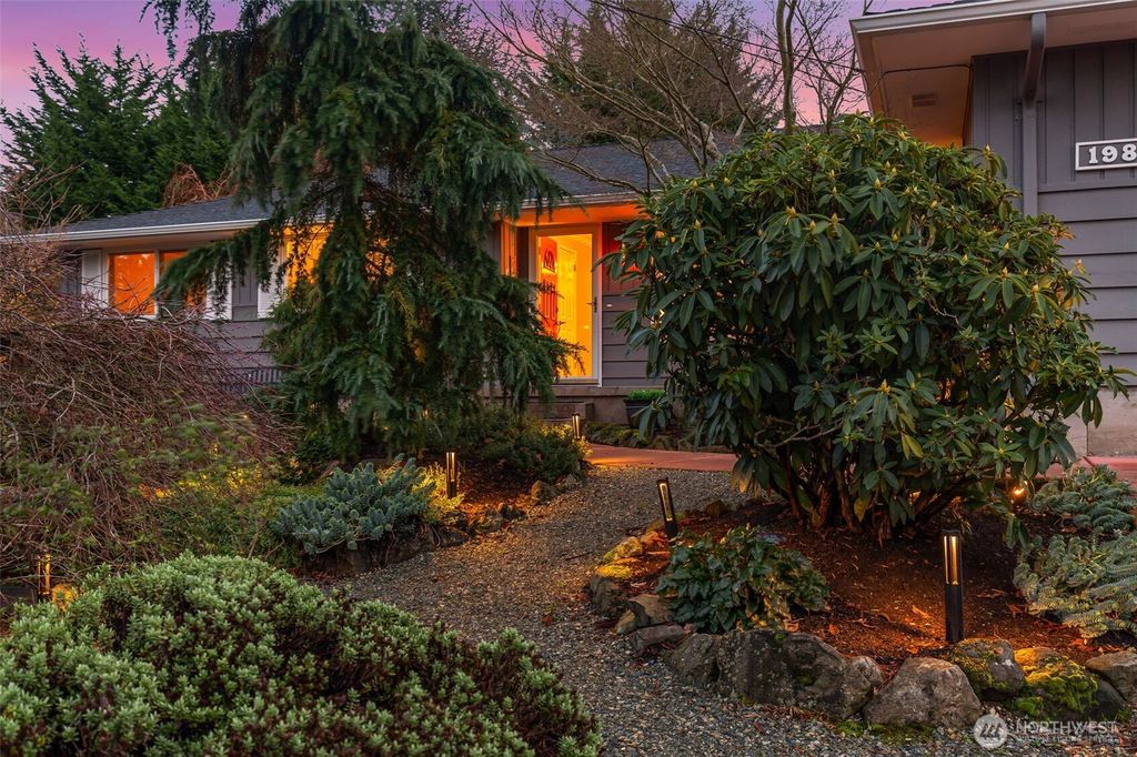 Photo of 19816 5th Avenue S, Des Moines, WA 98148 (MLS # 2464664)