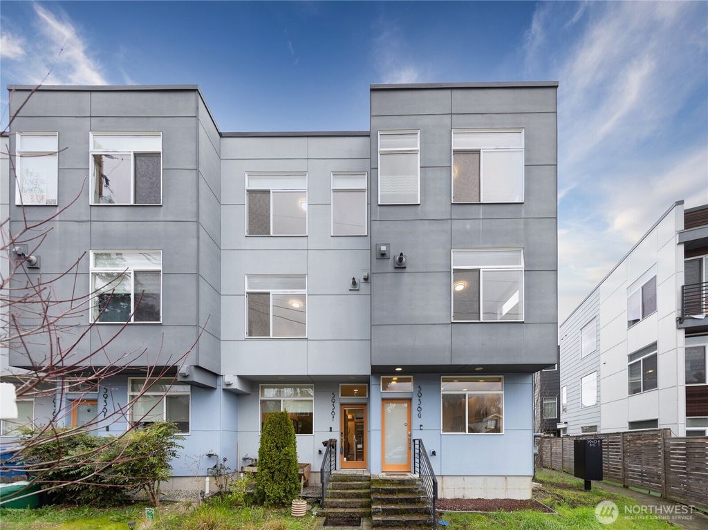 Photo of 5936 36th Avenue S #G, Seattle, WA 98118 (MLS # 2478682)