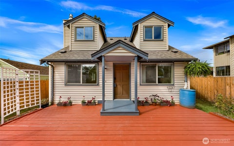 Photo of 2429 Queen Street, Bellingham, WA 98229 (MLS # 2574271)