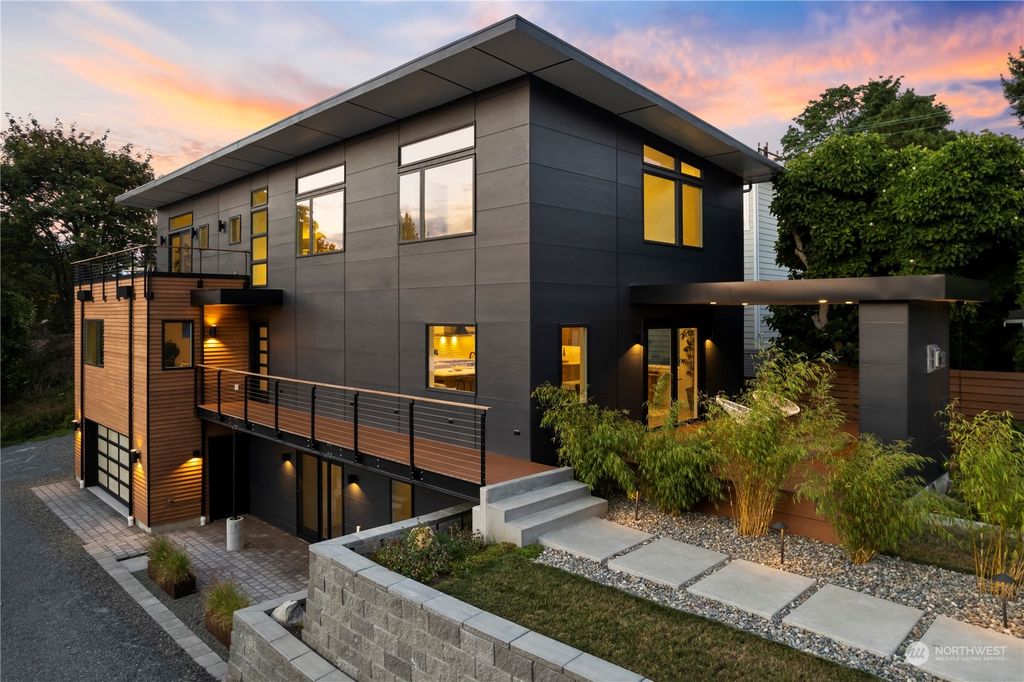 Photo of 2814 E Marion Street, Seattle, WA 98122 (MLS # 2311813)