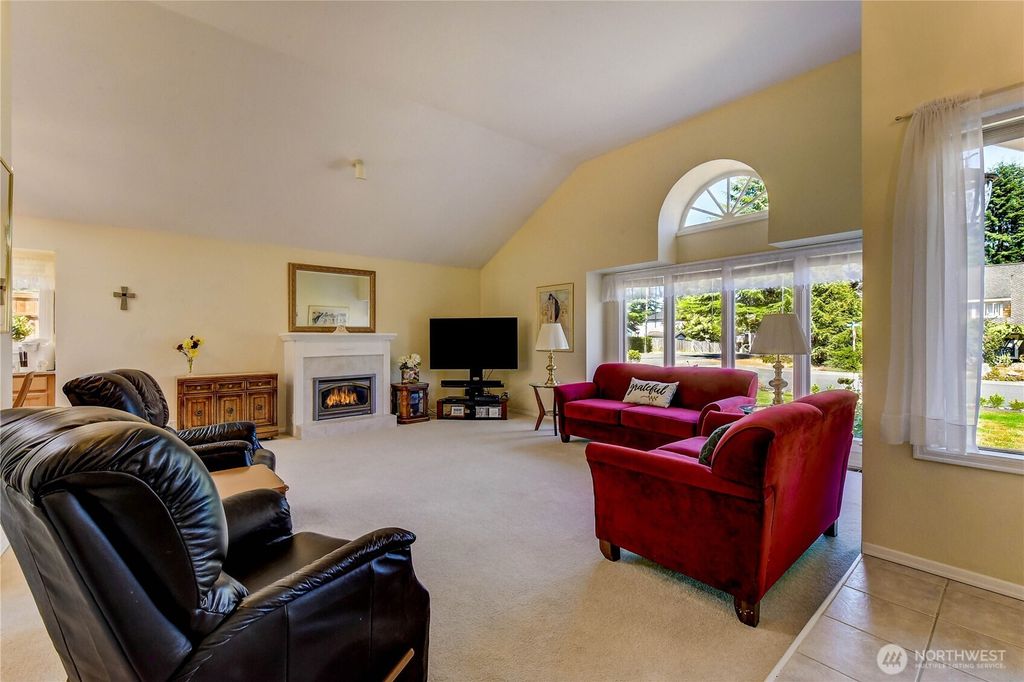Photo of 23602 27th Place W, Brier, WA 98036 (MLS # 2381223)