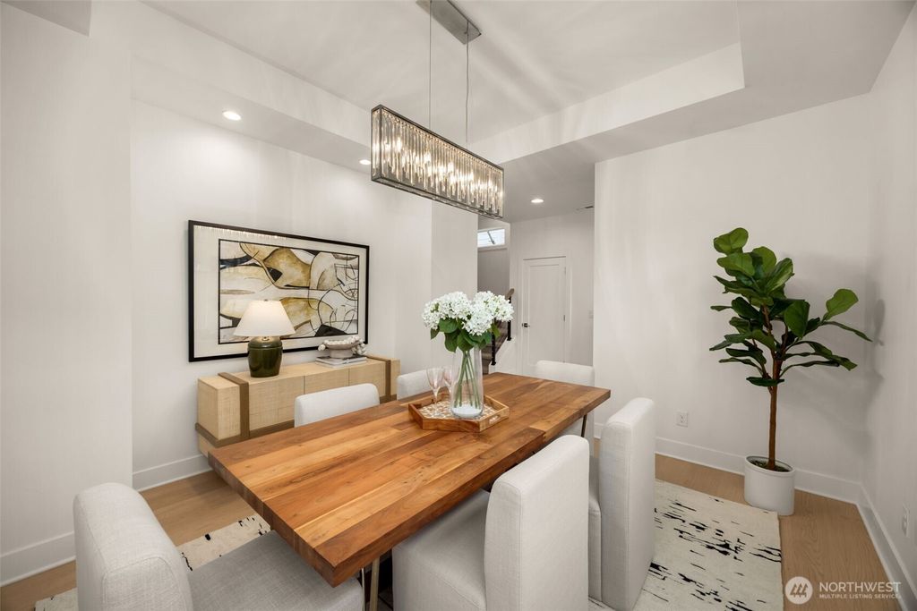 Photo of 315 State Street S #21, Kirkland, WA 98033 (MLS # 2463568)