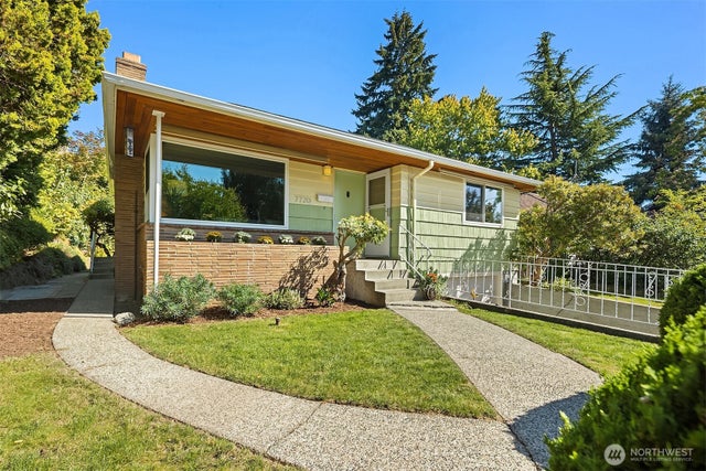 7720 36th Avenue SW, Seattle
