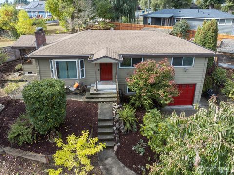 Photo of 12011 SE 157th Place, Renton, WA 98058 (MLS # 2440617)