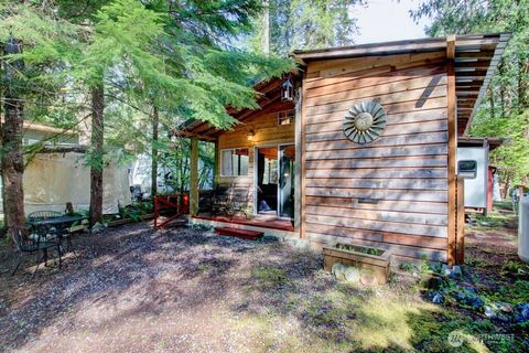Photo of 40 Wilderness Way, Deming, WA 98244 (MLS # 2531702)