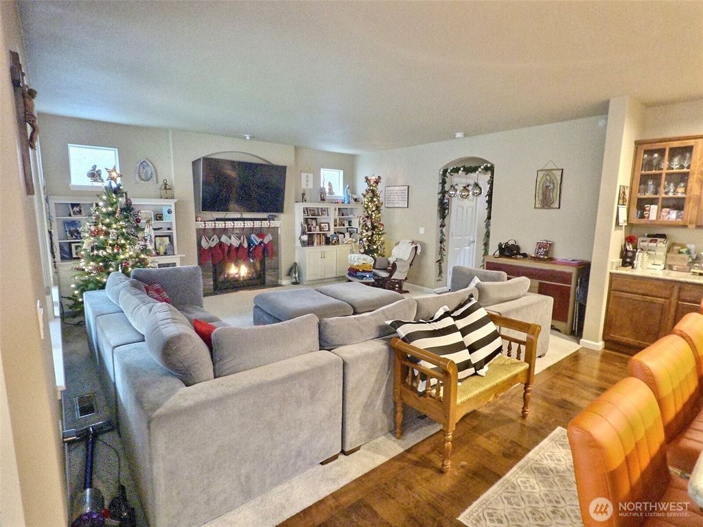 Photo of 8936 28th Way SE, Olympia, WA 98513 (MLS # 2464829)