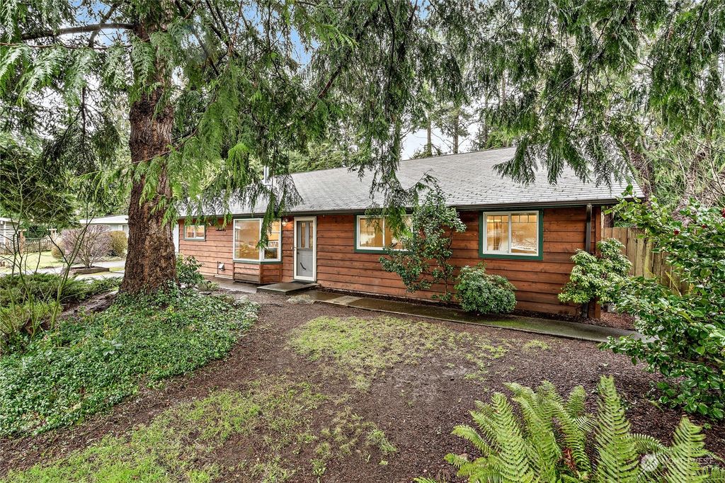 Photo of 19510 81st Place W, Edmonds, WA 98026 (MLS # 2045069)