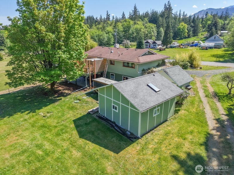 63 E Arnette Road