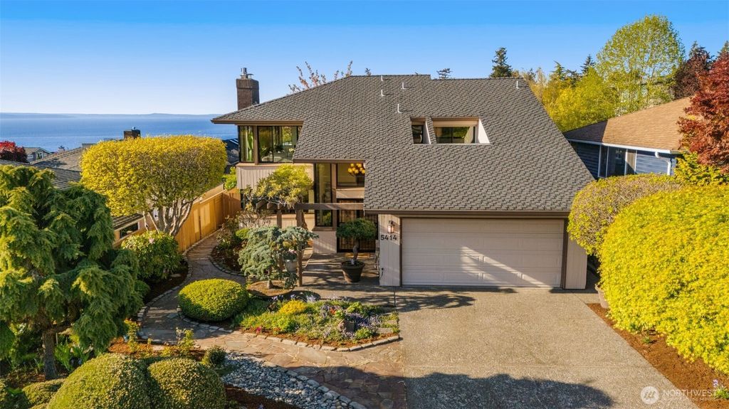 Photo of 5414 SW Charlestown Street, Seattle, WA 98116 (MLS # 2514068)
