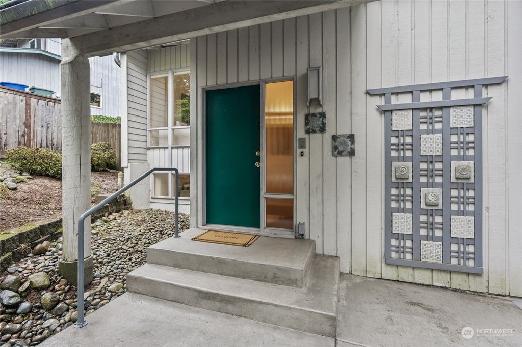 Photo of 12415 NE 2nd Street, Bellevue, WA 98005 (MLS # 2195030)