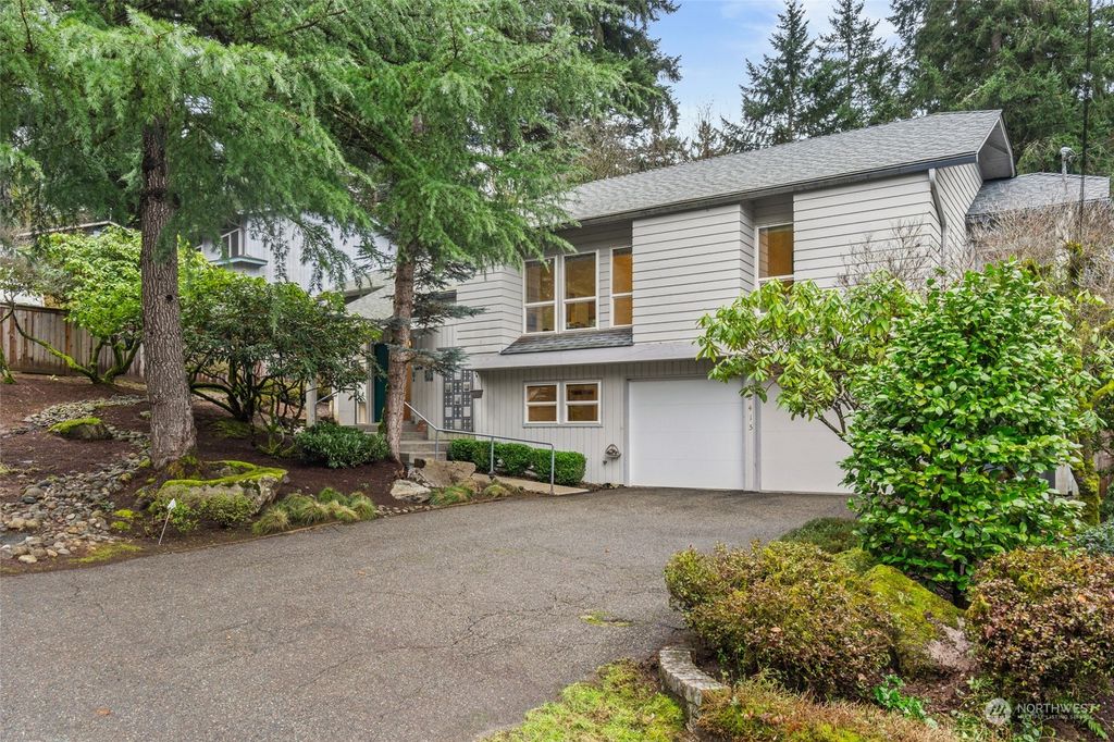 Photo of 12415 NE 2nd Street, Bellevue, WA 98005 (MLS # 2195030)