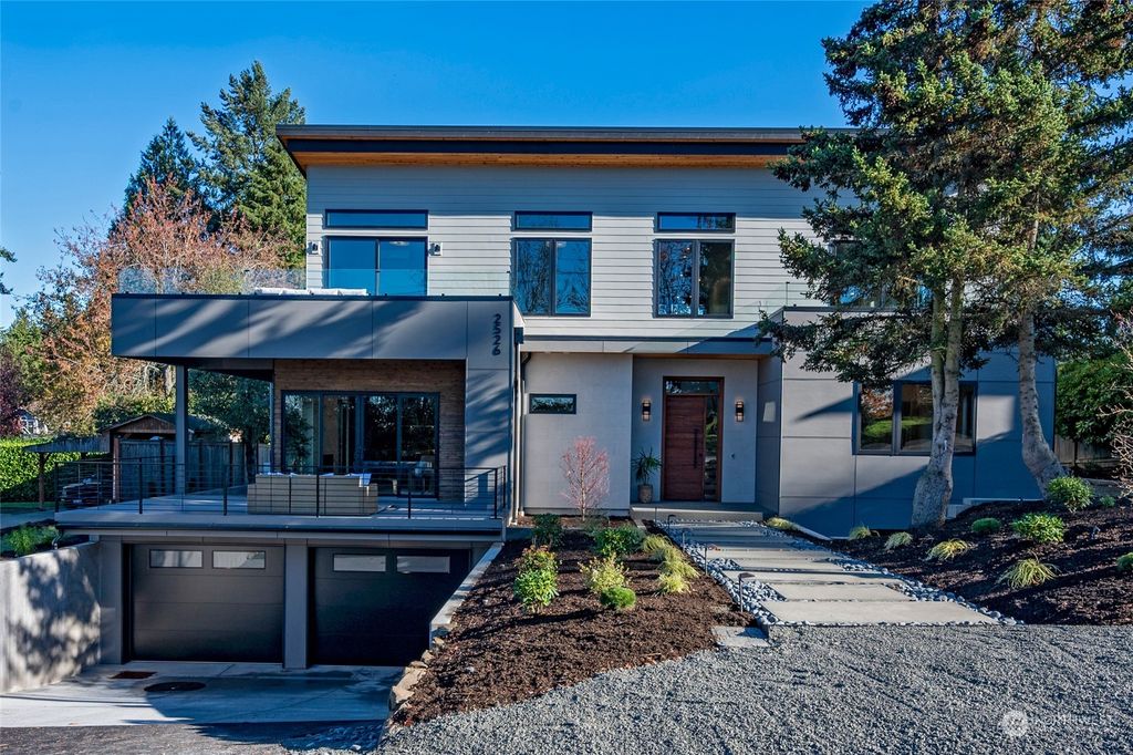 Photo of 2526 70th Avenue SE, Mercer Island, WA 98040 (MLS # 2180643)