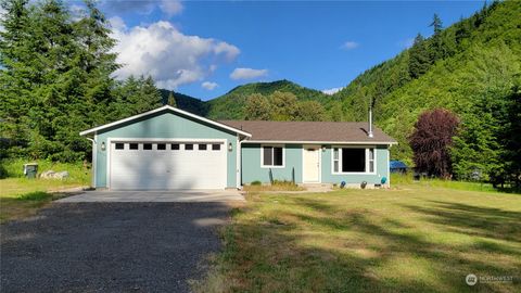 A home in Glenoma