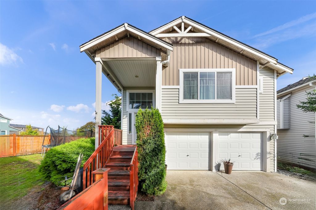 Photo of 6305 41st Street NE, Marysville, WA 98270 (MLS # 2286853)