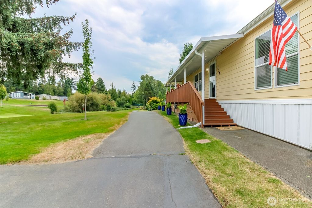 Photo of 2101 S 324th Street #138, Federal Way, WA 98003 (MLS # 2425836)