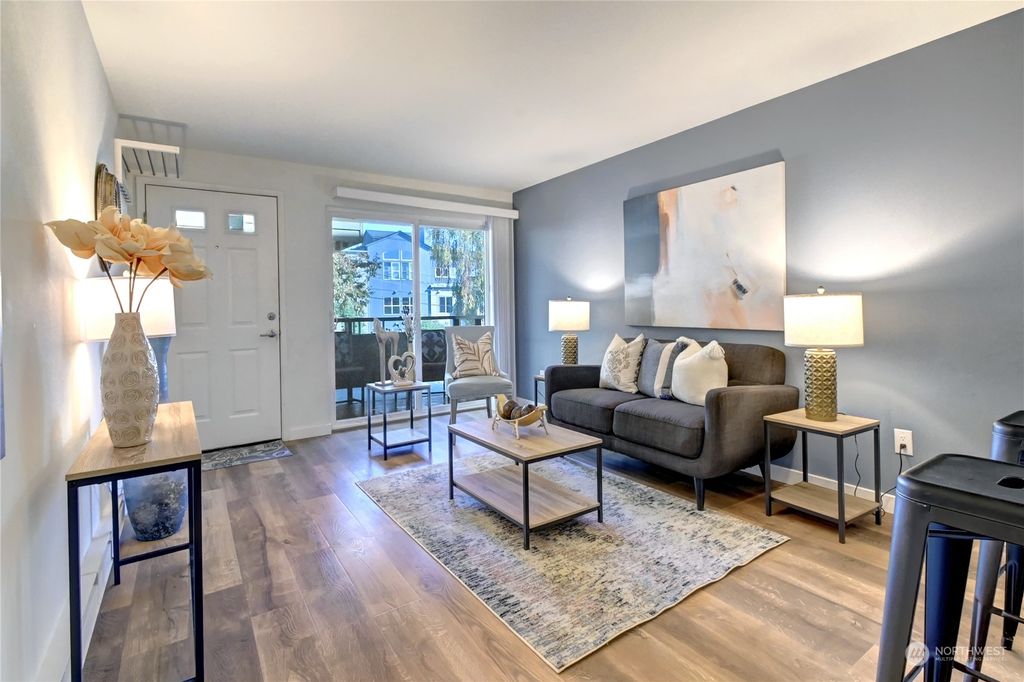 Photo of 901 5th Avenue N #110, Seattle, WA 98109 (MLS # 2192756)