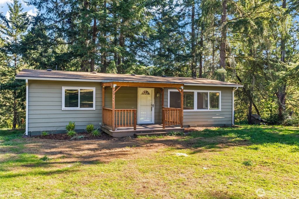 Photo of 407 195th Avenue SW, Lakebay, WA 98349 (MLS # 2445767)
