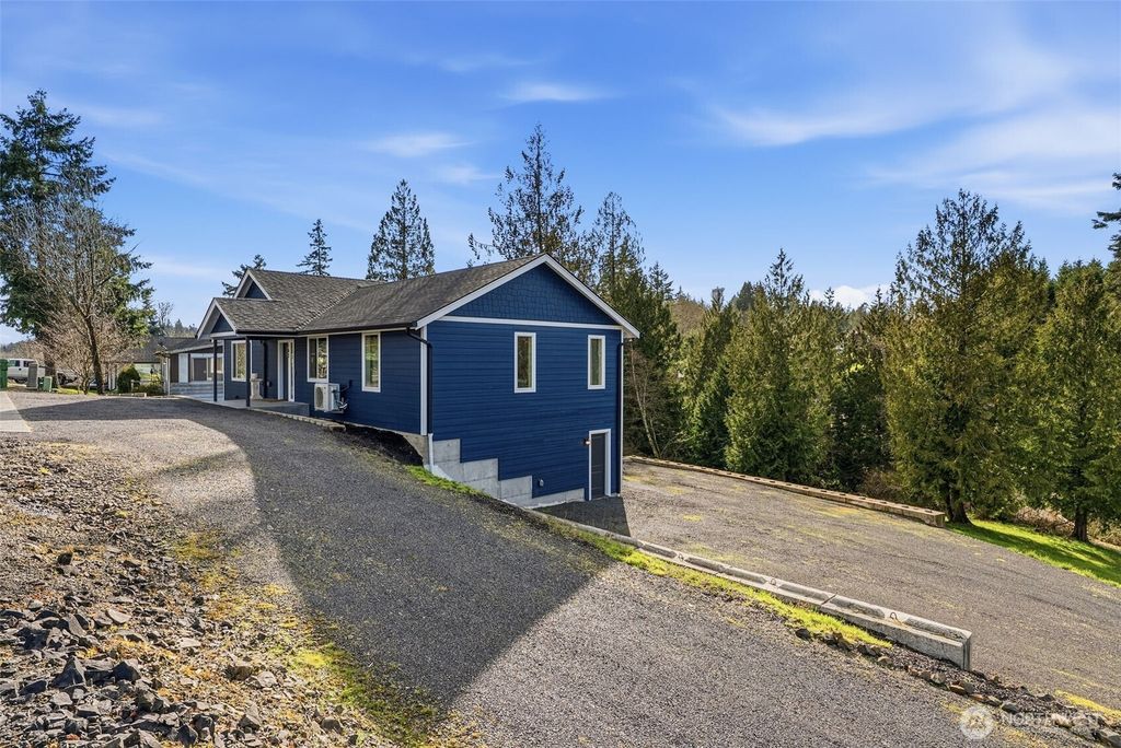 Photo of 163 Alpha Drive, Longview, WA 98632 (MLS # 2485149)