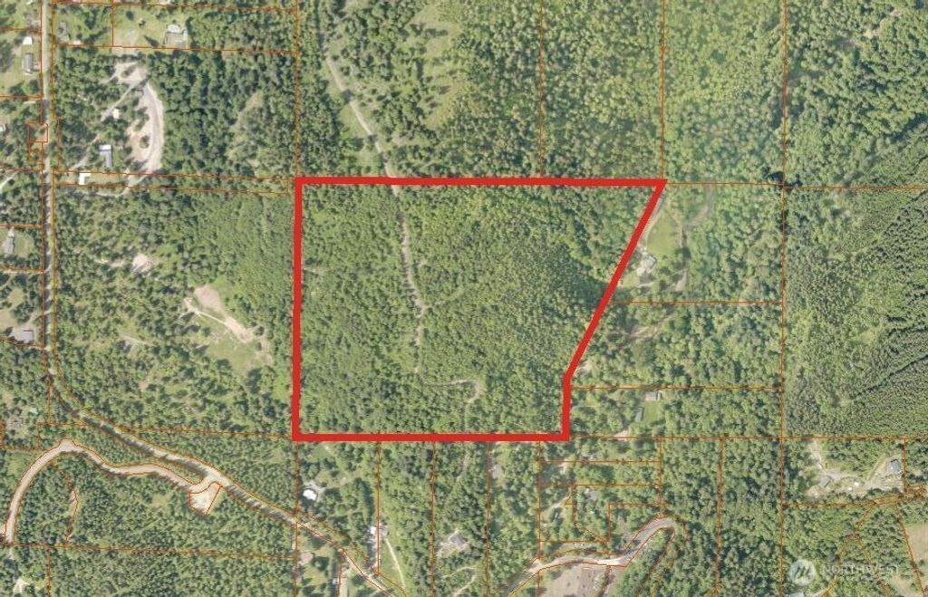 Photo of 365 XX Cumberland Ridge Road SE, Enumclaw, WA 98022 (MLS # 2438487)