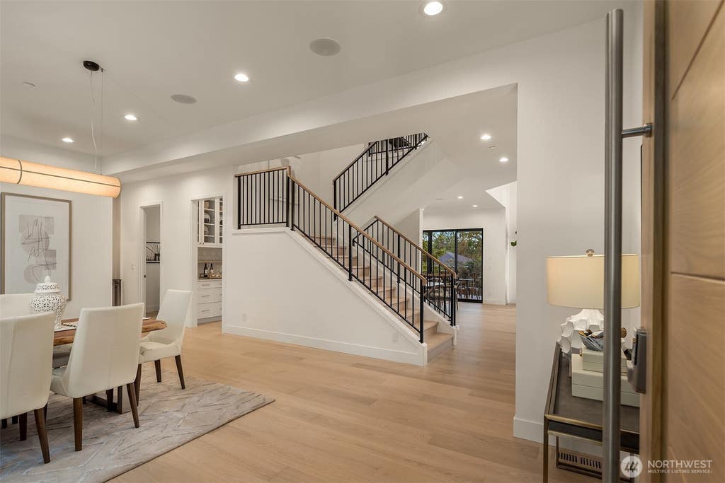 Photo of 16039 NE 3rd Street, Bellevue, WA 98008 (MLS # 2574984)
