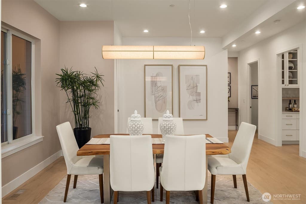 Photo of 16039 NE 3rd Street, Bellevue, WA 98008 (MLS # 2574984)