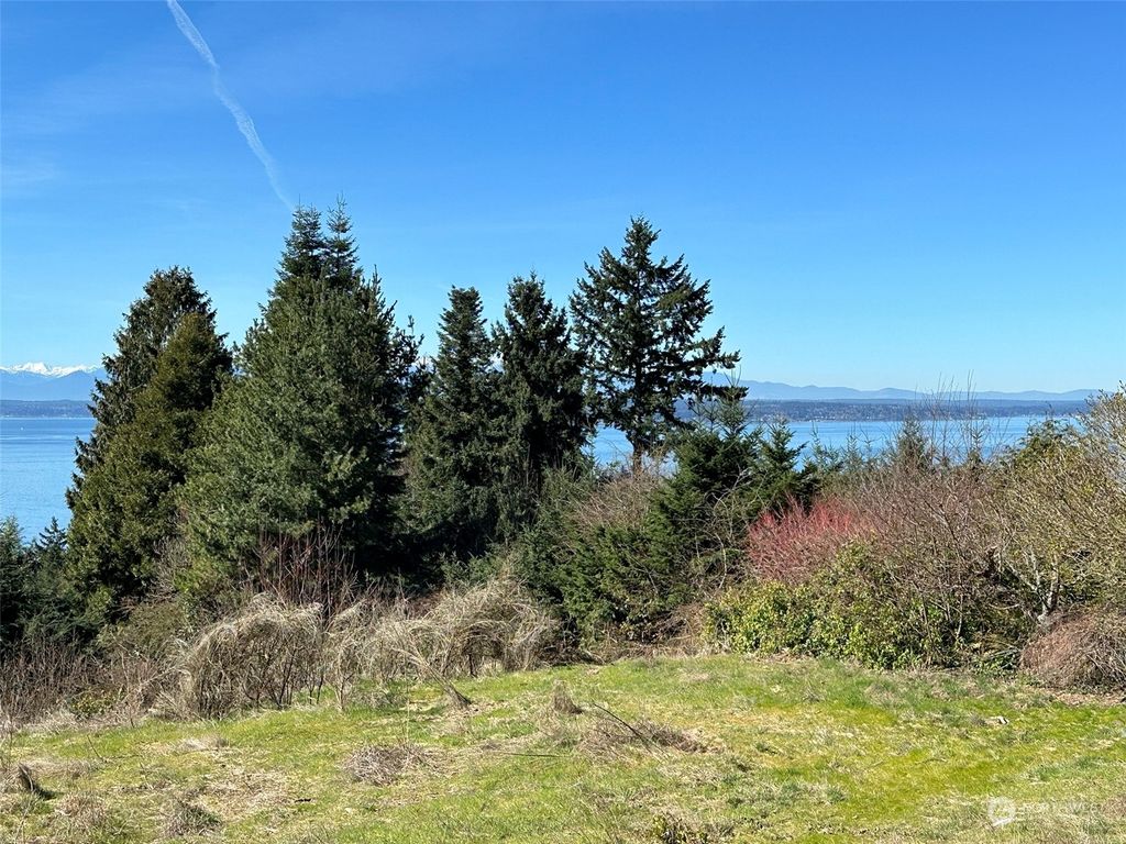 Photo of 860 NW Elford Drive, Seattle, WA 98177 (MLS # 2210892)