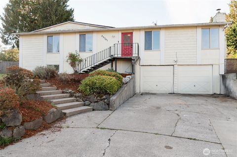 Photo of 23341 115TH PL SE Pl, Kent, WA 98031 (MLS # 2446042)