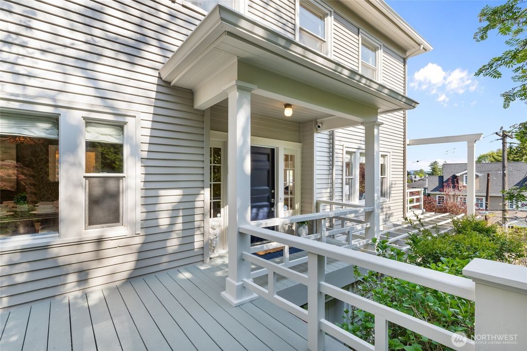 Photo of 154 35th Avenue E, Seattle, WA 98112 (MLS # 2362675)