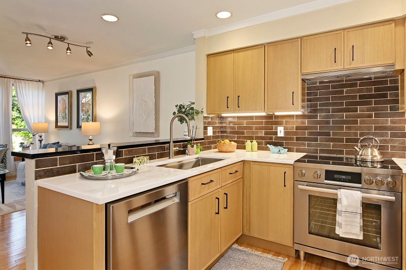 2502 N 50th Street 103