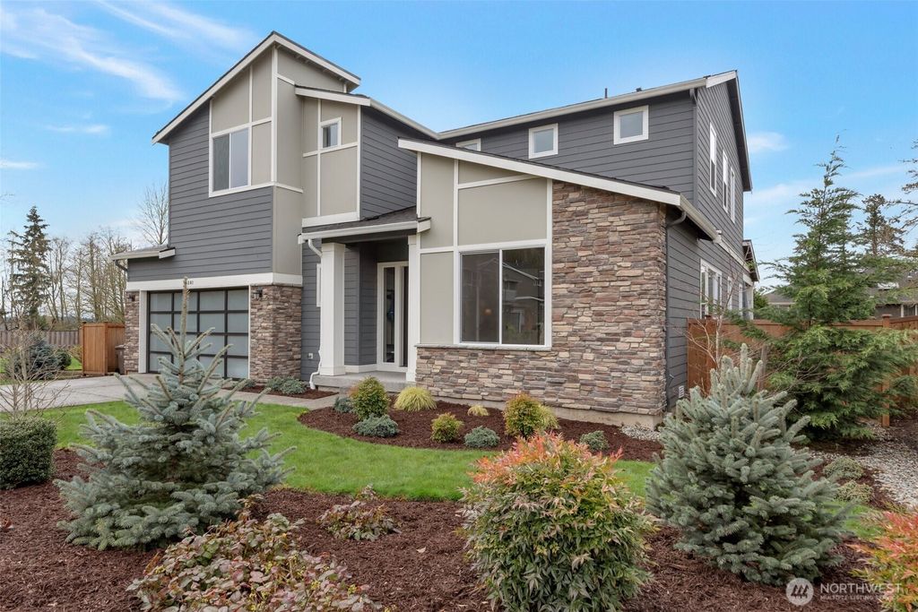 Photo of 301 Shadow Avenue NE, Renton, WA 98059 (MLS # 2354924)