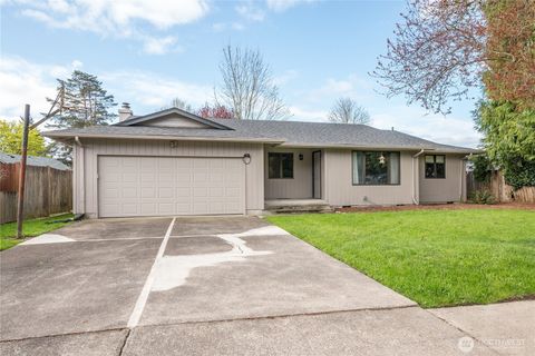 Photo of 5628 Finch Drive, Longview, WA 98632 (MLS # 2503800)