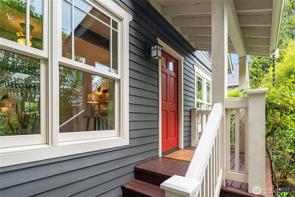 Photo of 5637 40th Avenue SW, Seattle, WA 98136 (MLS # 2368530)