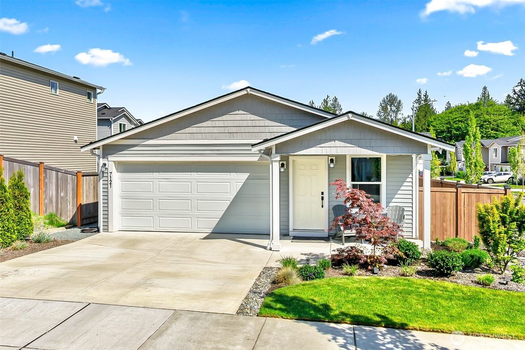 Photo of 7121 42nd Place NE, Marysville, WA 98270 (MLS # 2519838)