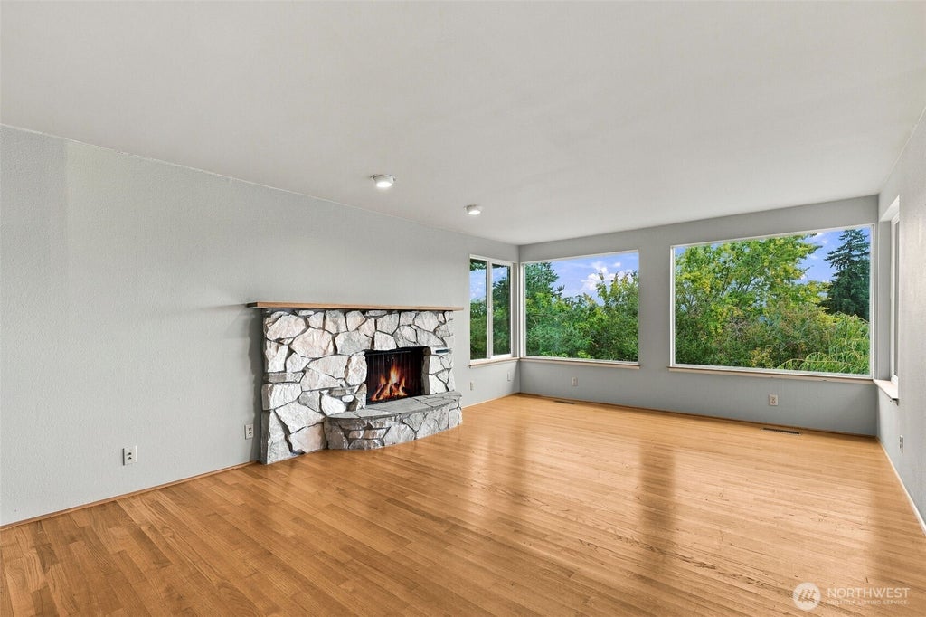 Photo of 15862 36th Avenue NE, Seattle, WA 98155 (MLS # 2593815)