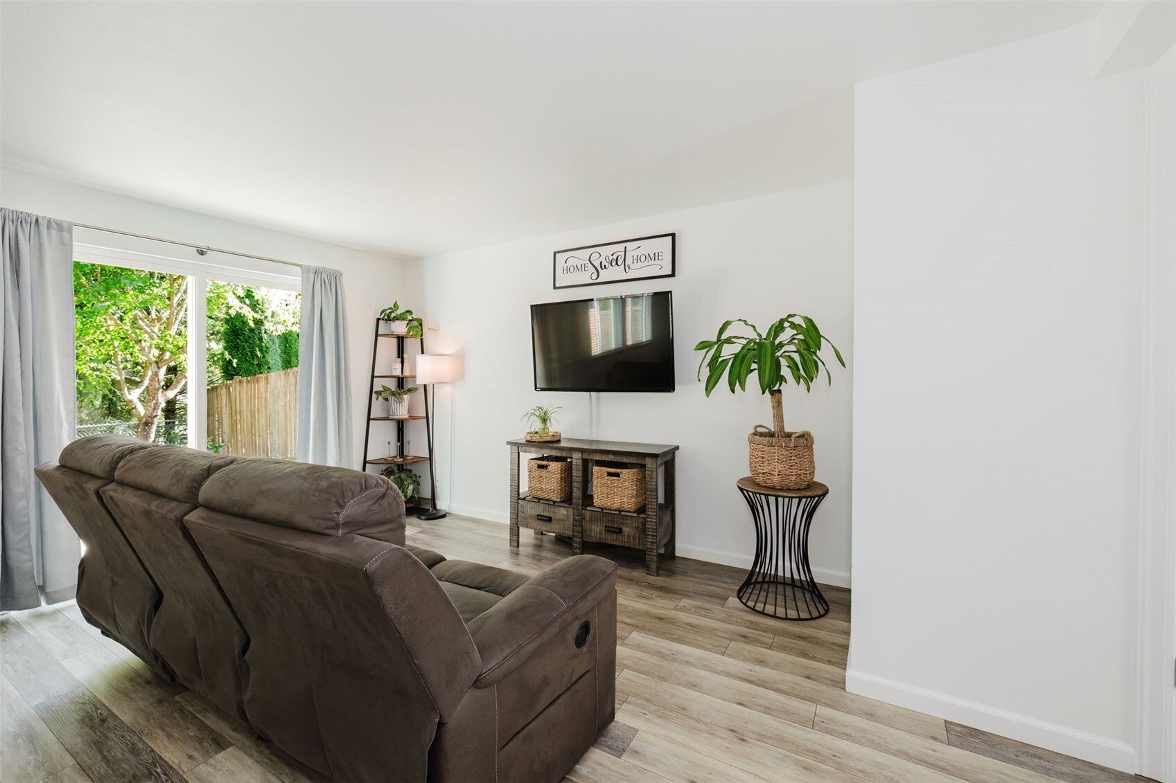 2303 SE Abernathy Court