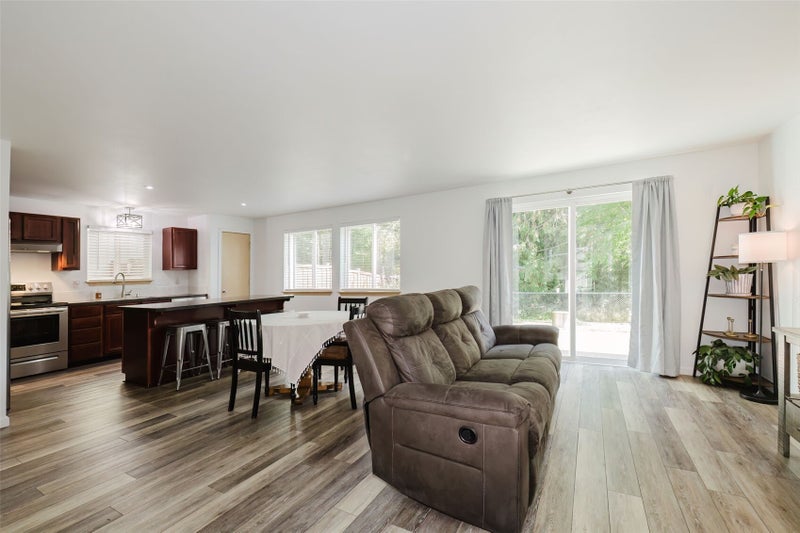 2303 SE Abernathy Court