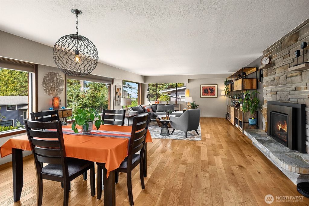 Photo of 8814 Earl Avenue NW, Seattle, WA 98117 (MLS # 2386768)