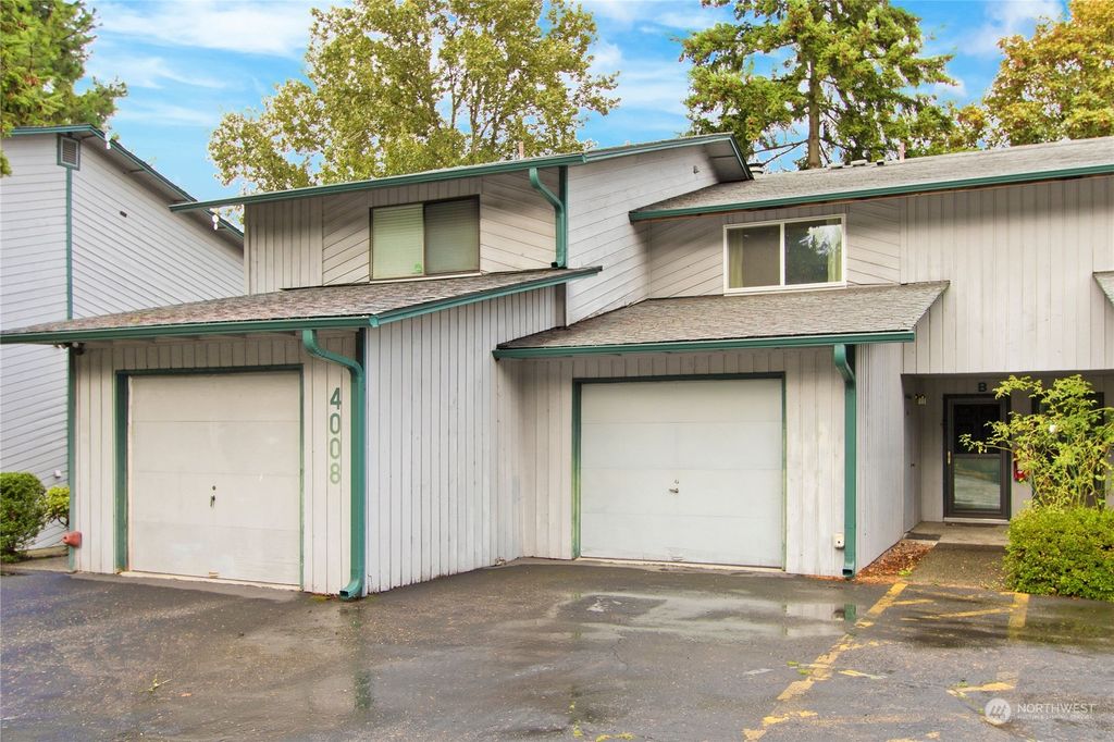 Photo of 4008 S 158th Street #B, Tukwila, WA 98188 (MLS # 2167396)