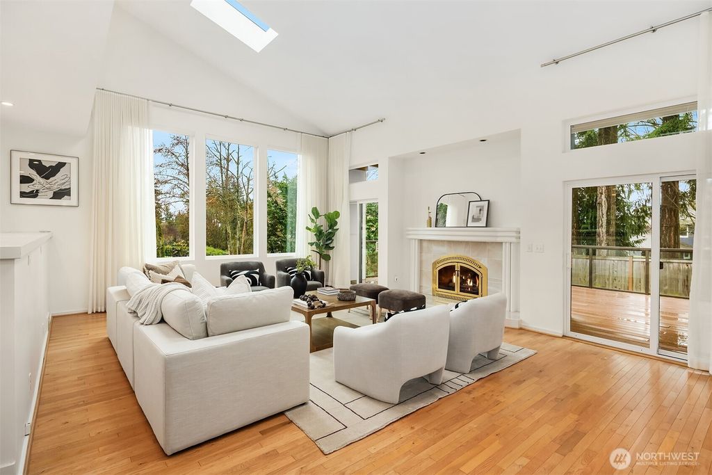 Photo of 12311 87th Court NE, Kirkland, WA 98034 (MLS # 2489729)