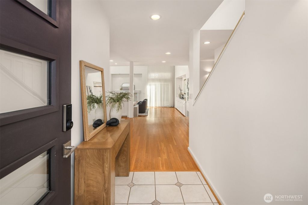 Photo of 12311 87th Court NE, Kirkland, WA 98034 (MLS # 2489729)