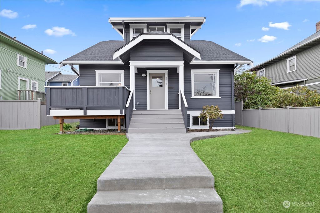 Photo of 2224 Wetmore Avenue, Everett, WA 98201 (MLS # 2025924)