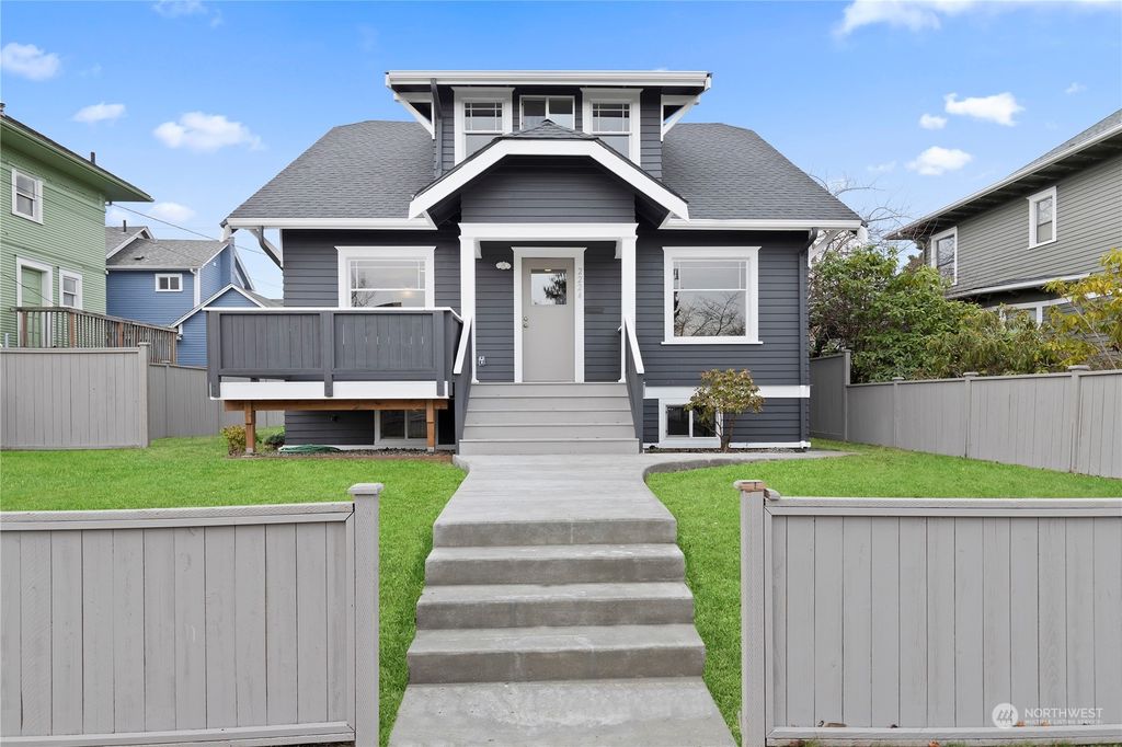 Photo of 2224 Wetmore Avenue, Everett, WA 98201 (MLS # 2025924)