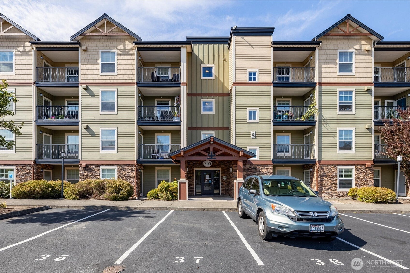 700 32nd Street A202